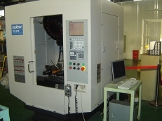 CNC攻丝加工中心
兄弟工业
TC-S2Z（500×400×300）